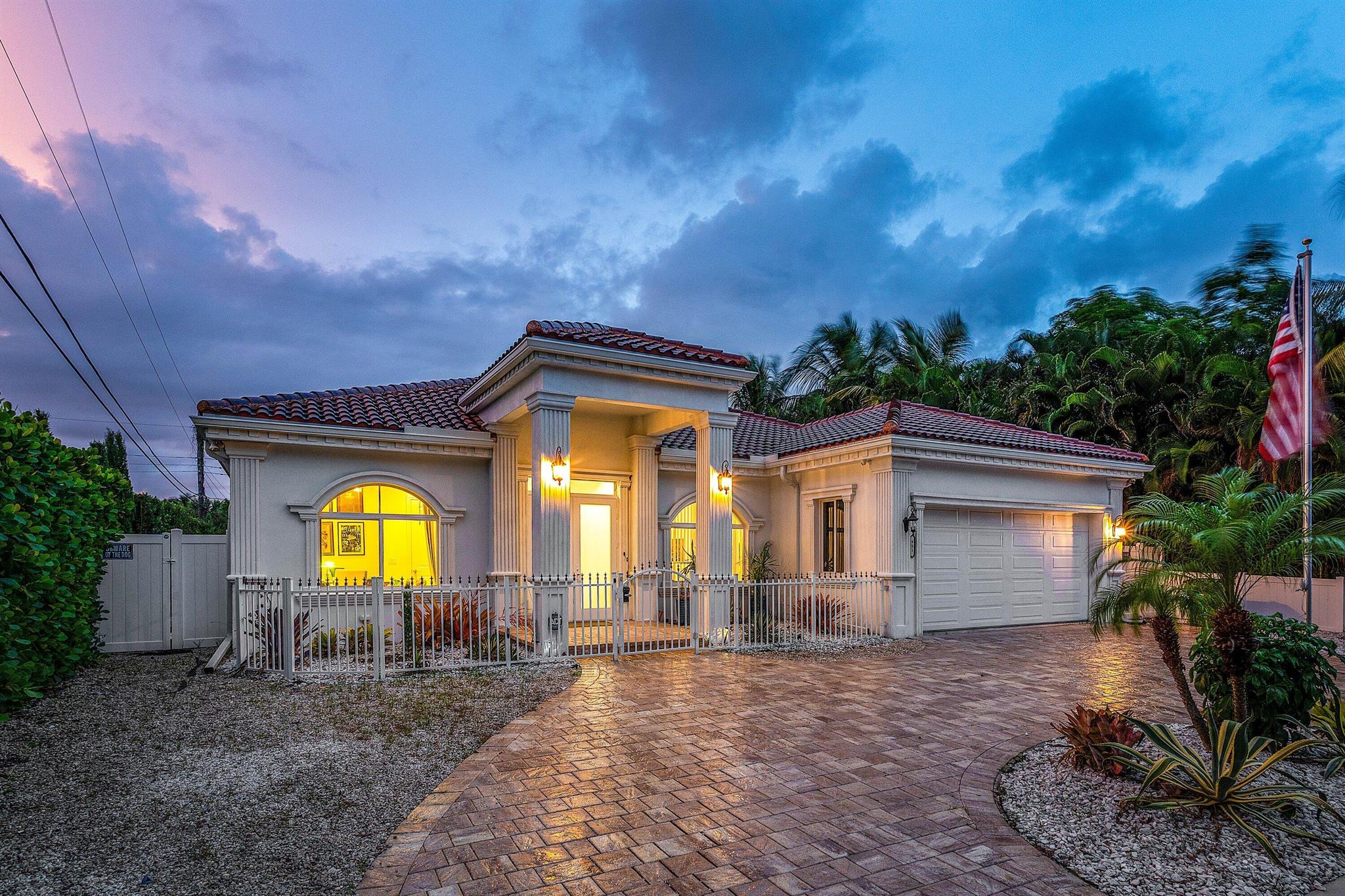 SPANISH VILLAGE - Residential