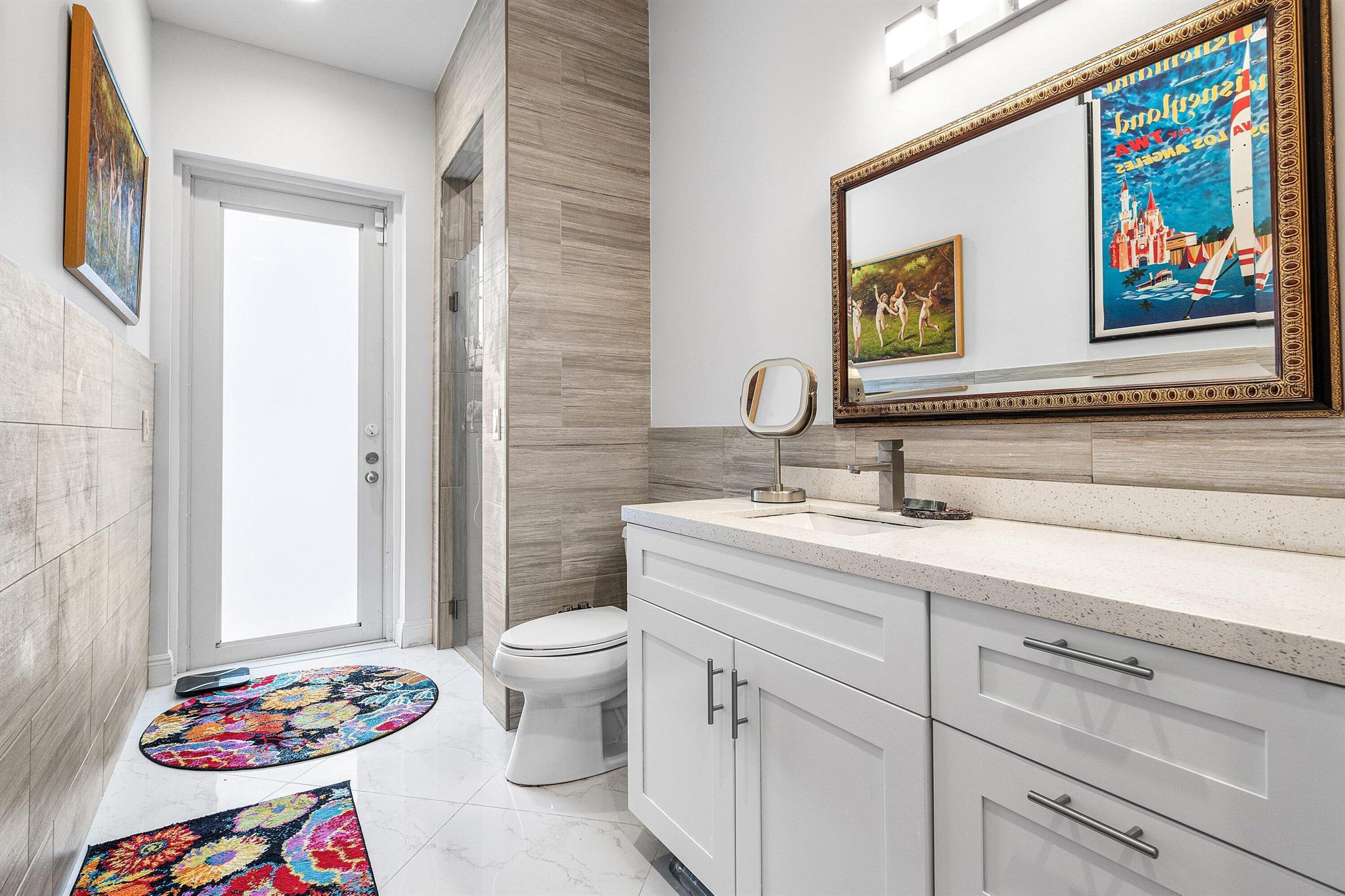 SPANISH VILLAGE - Residential