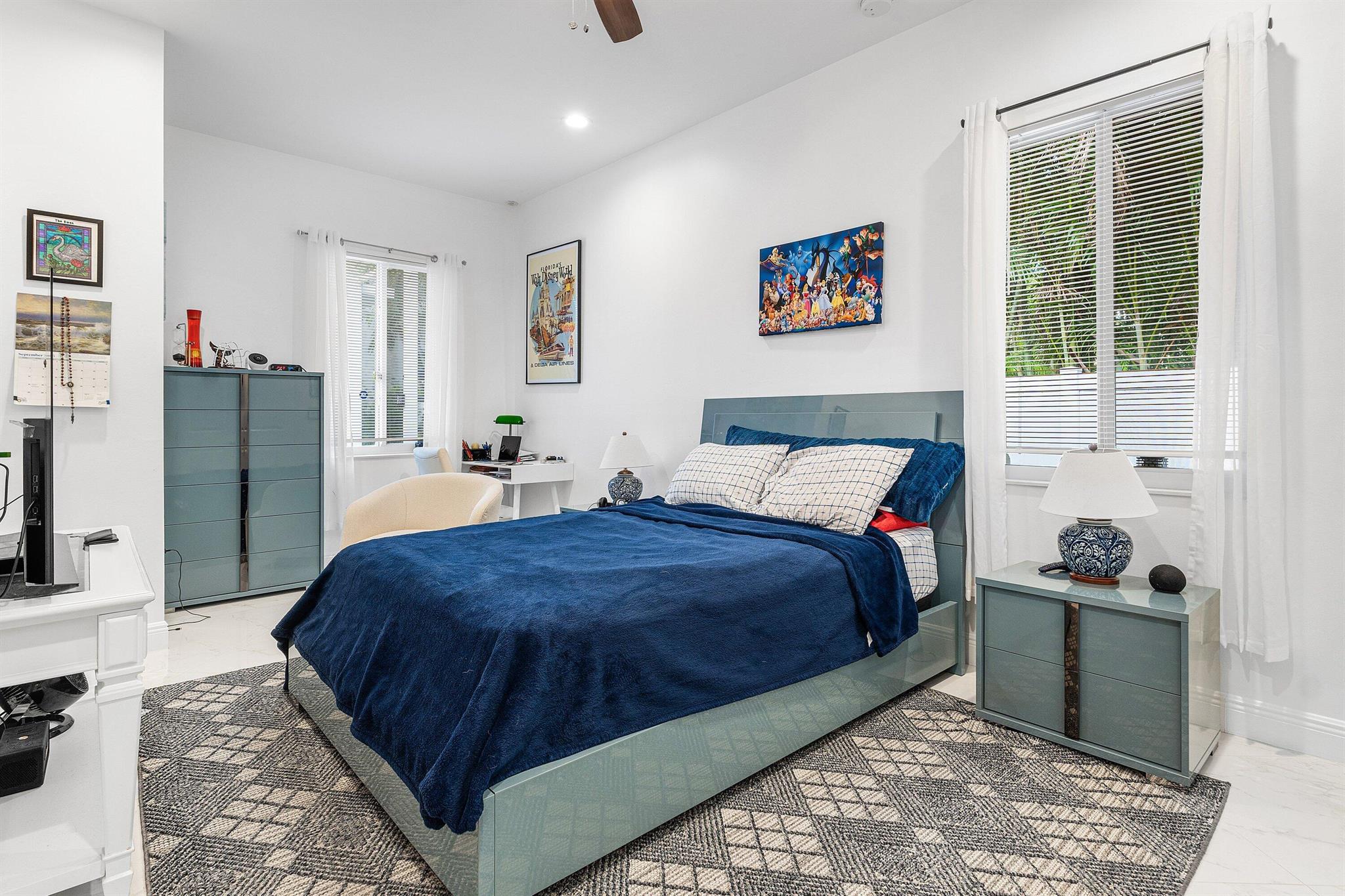 SPANISH VILLAGE - Residential