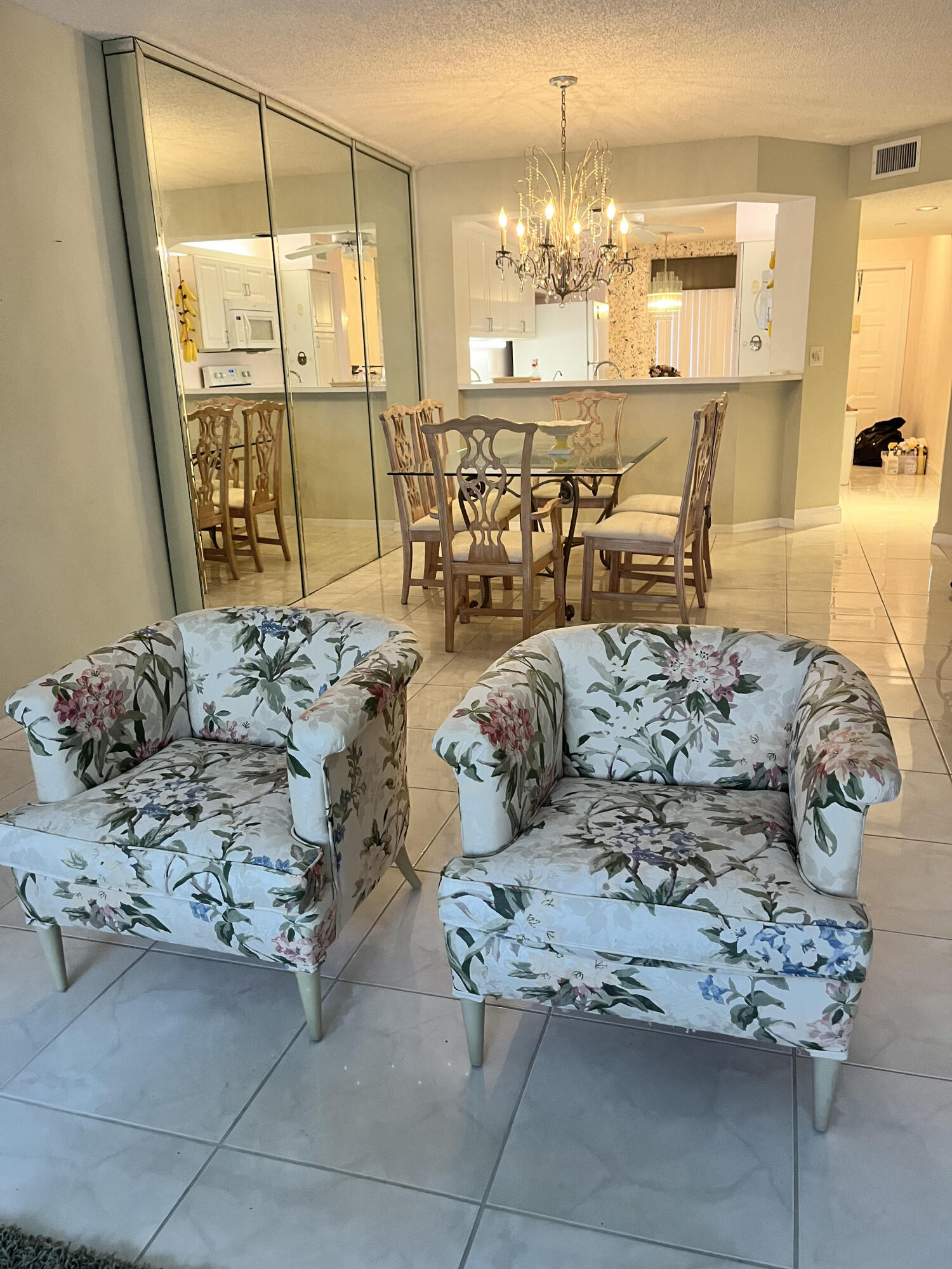 WELDON CONDOMINIUM - Residential