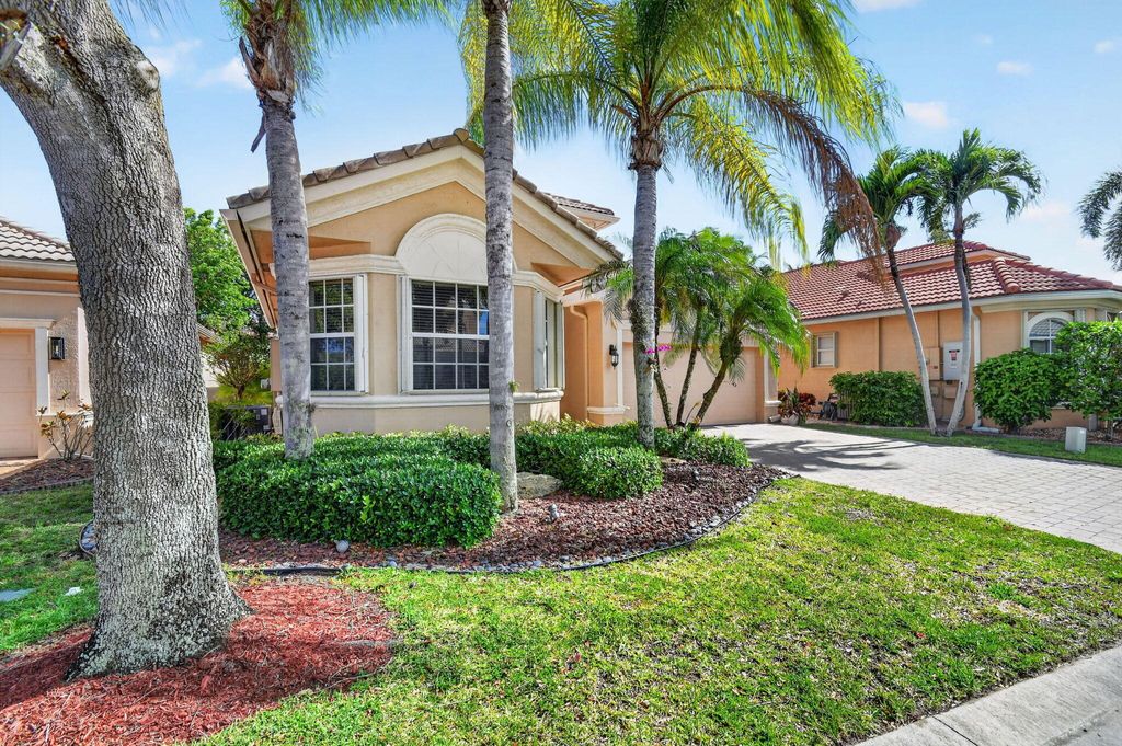Photo of 7200 Veneto Drive, Boynton Beach, FL 33437 (MLS # B26033192)