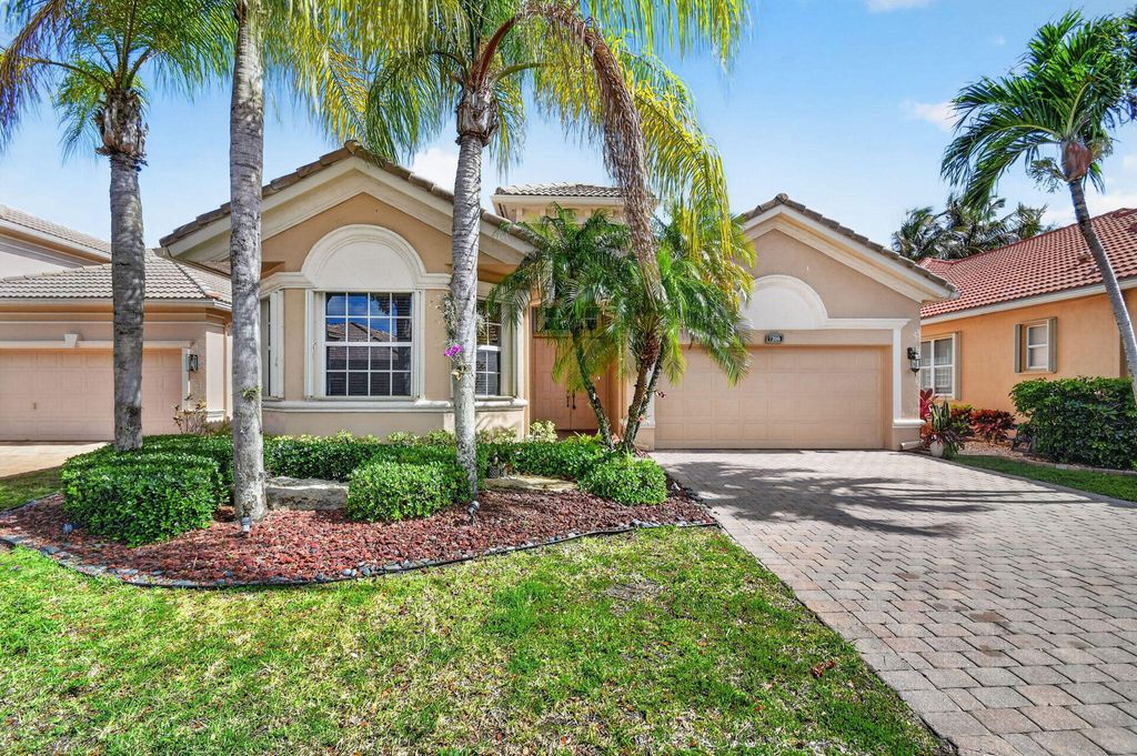 Photo of 7200 Veneto Drive, Boynton Beach, FL 33437 (MLS # B26033192)