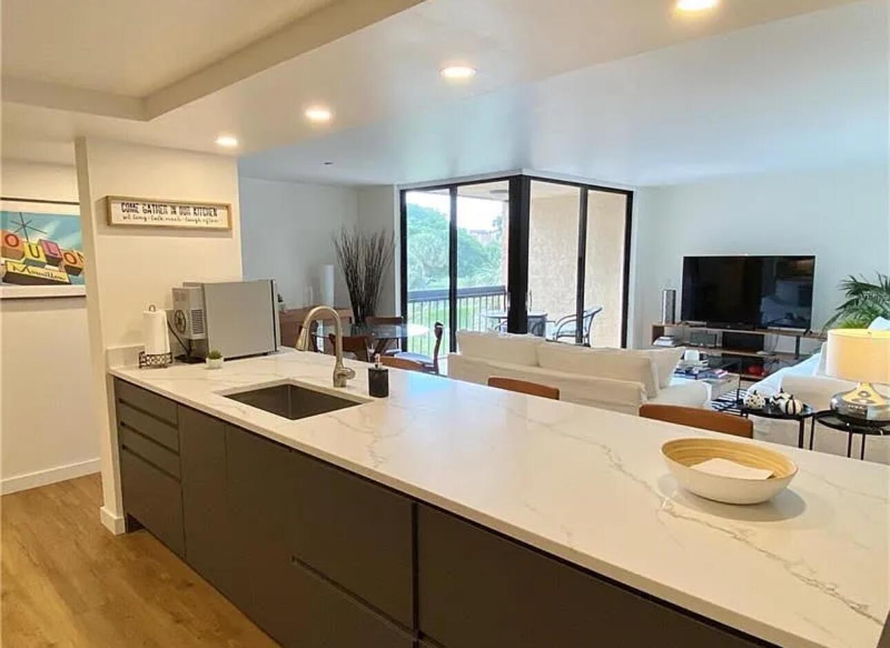 950 Egret Circle 5305
