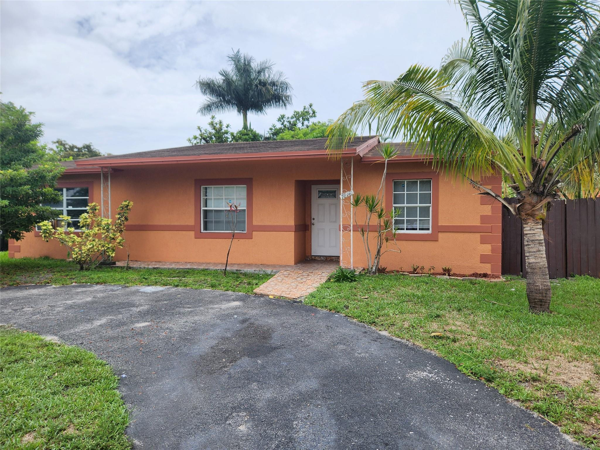 North Lauderdale Village - Residential Lease