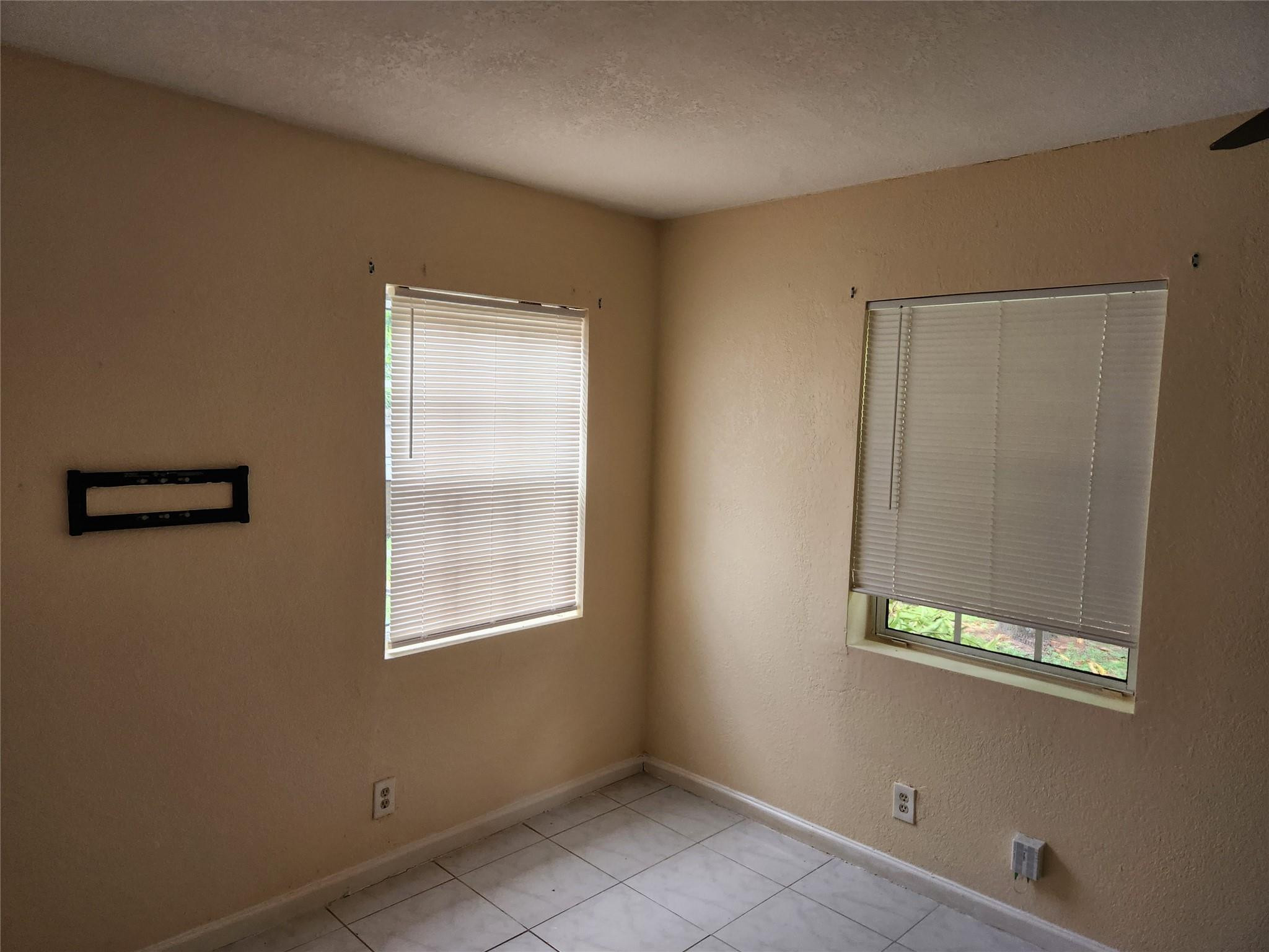 North Lauderdale Village - Residential Lease