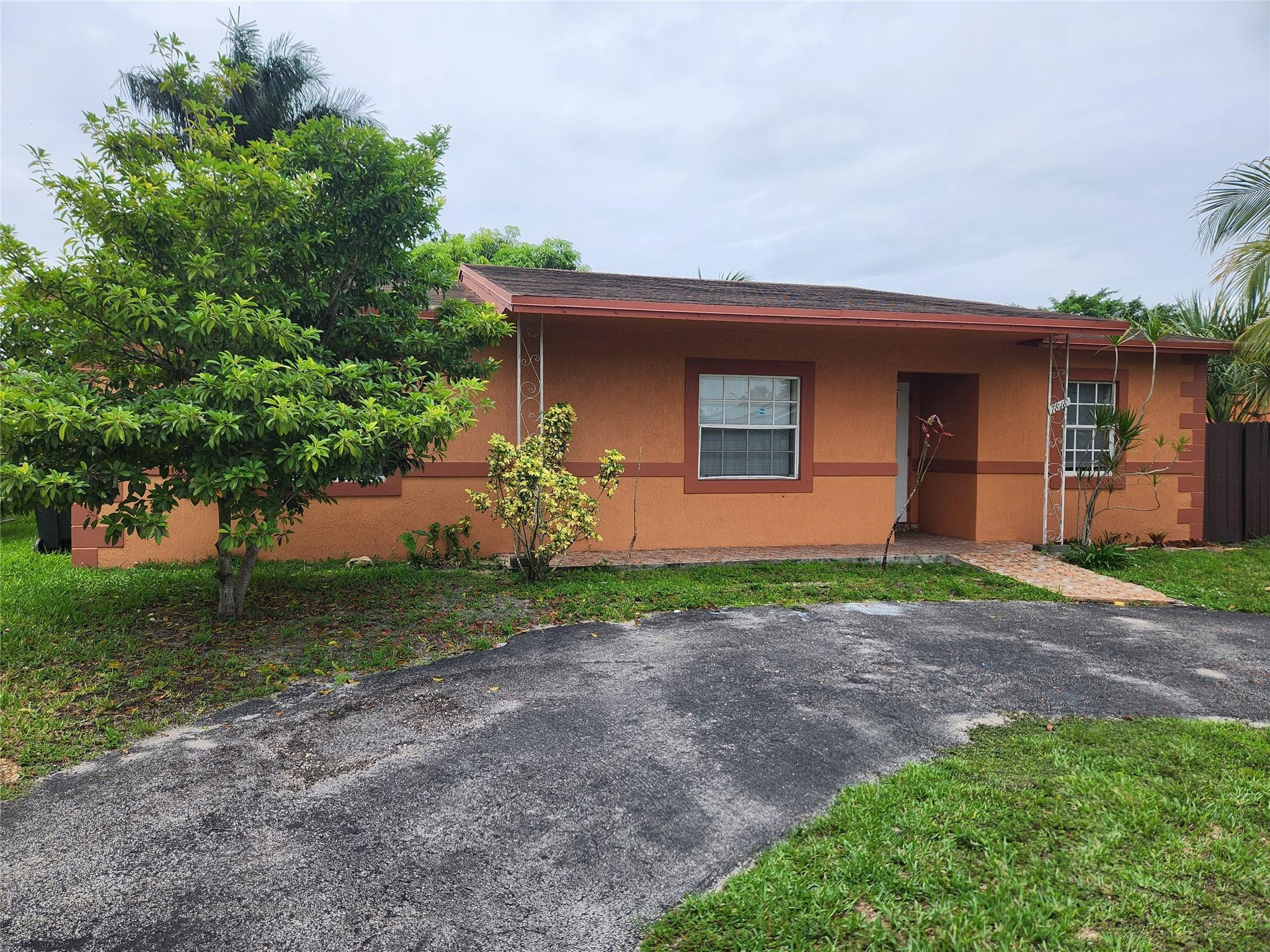 North Lauderdale Village - Residential Lease