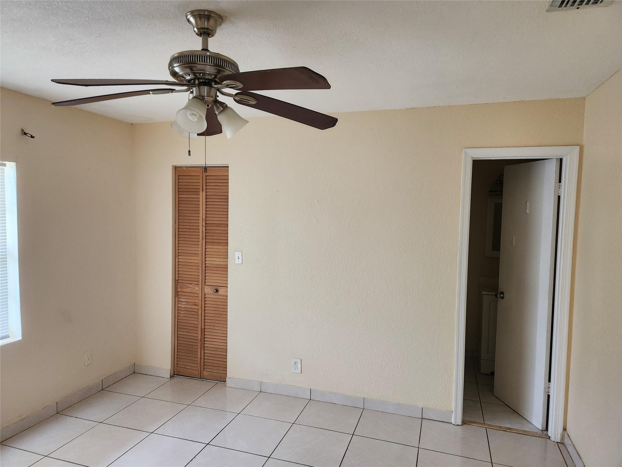 North Lauderdale Village - Residential Lease