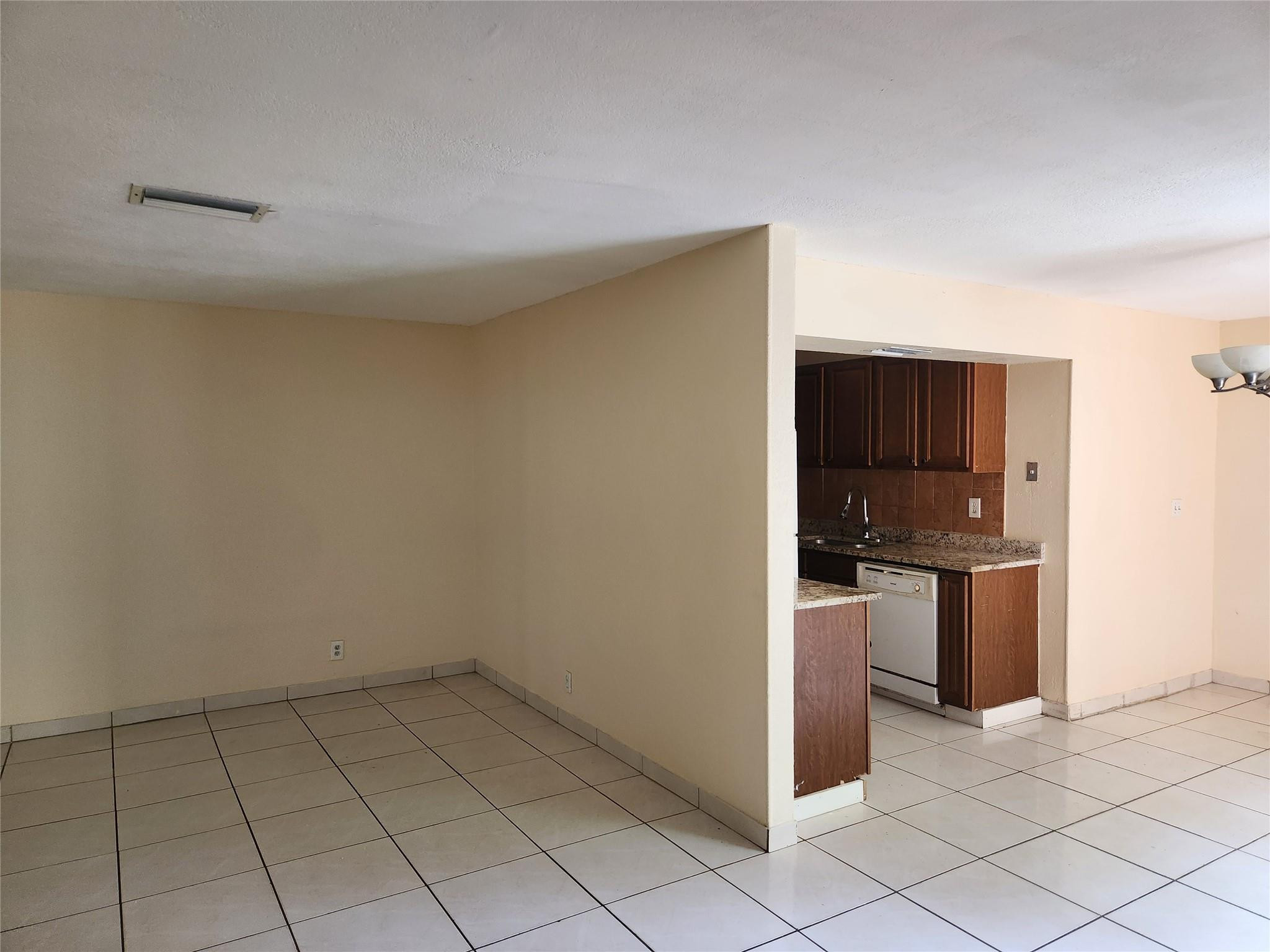 North Lauderdale Village - Residential Lease