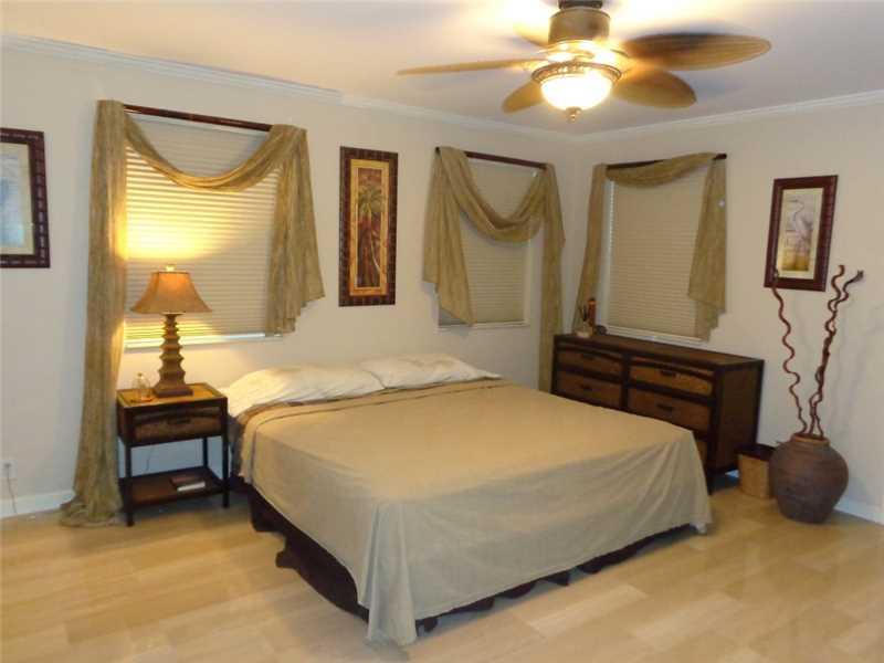 CORAL KEY VILLAS 1ST SEC - Residential