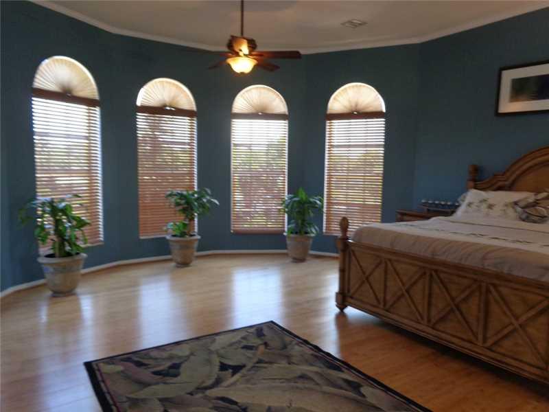 CORAL KEY VILLAS 1ST SEC - Residential