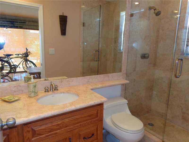 CORAL KEY VILLAS 1ST SEC - Residential