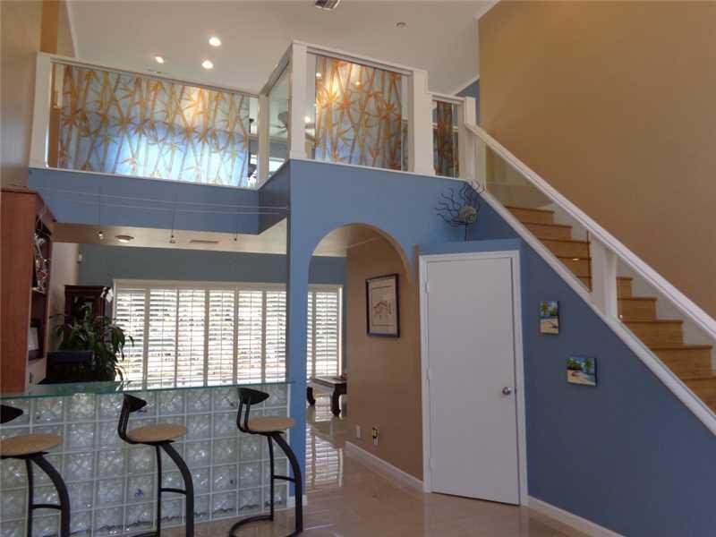 CORAL KEY VILLAS 1ST SEC - Residential