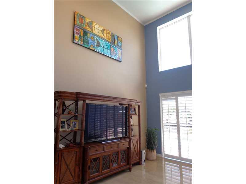 CORAL KEY VILLAS 1ST SEC - Residential