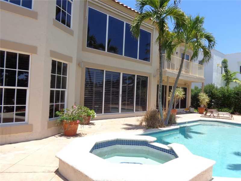 CORAL KEY VILLAS 1ST SEC - Residential