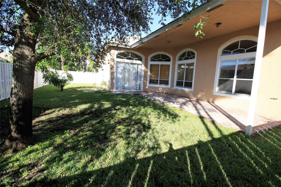 Pembroke Falls -Palm Cove - Residential Lease