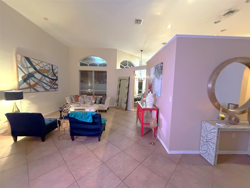 Pembroke Falls -Palm Cove - Residential Lease