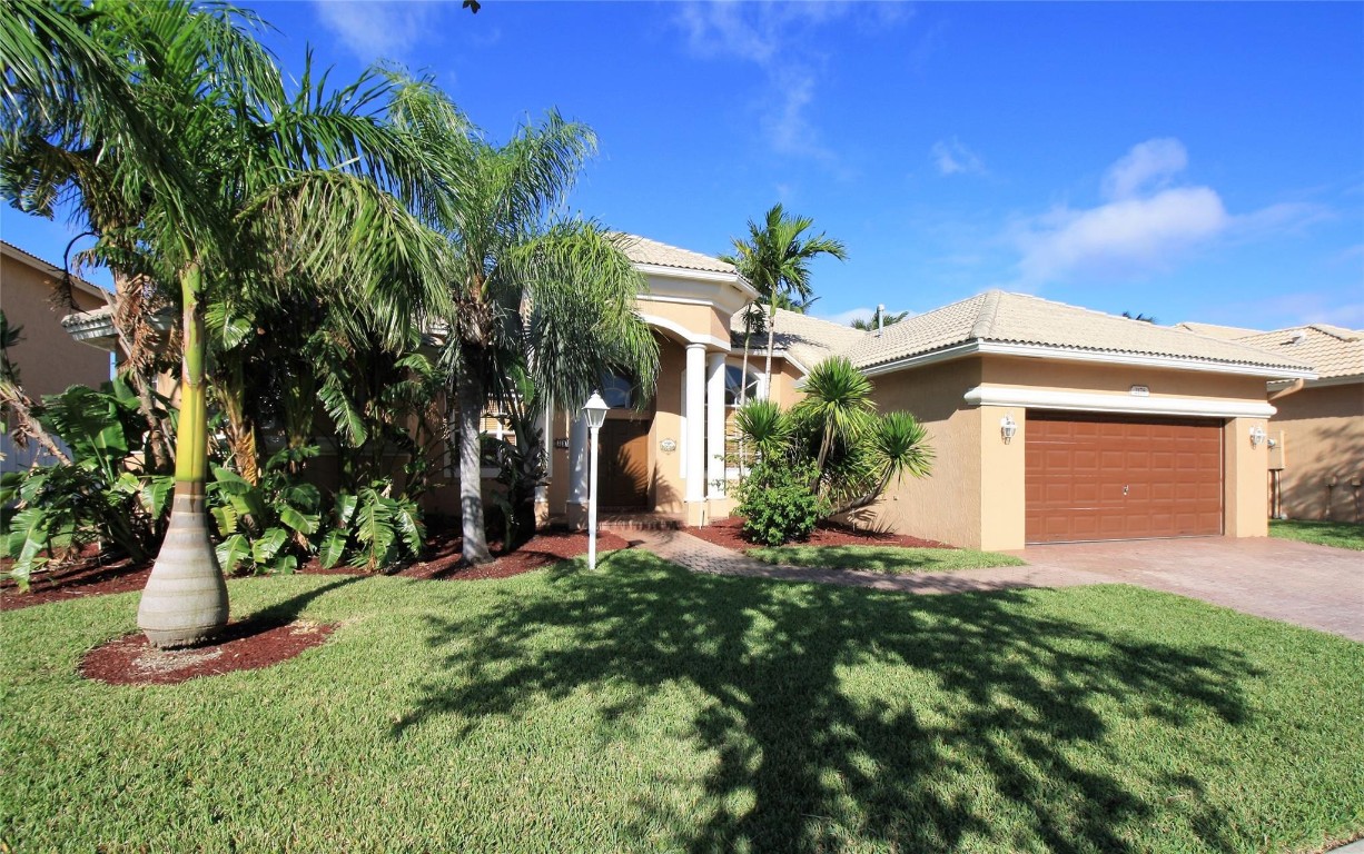 Pembroke Falls -Palm Cove - Residential Lease