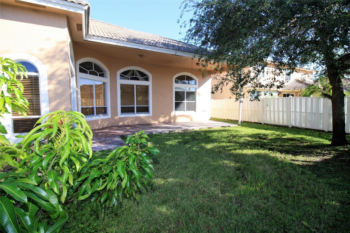 Pembroke Falls -Palm Cove - Residential Lease