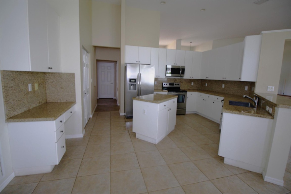 Pembroke Falls -Palm Cove - Residential Lease