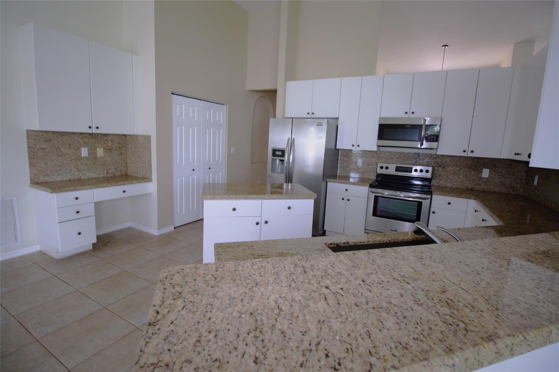 Pembroke Falls -Palm Cove - Residential Lease