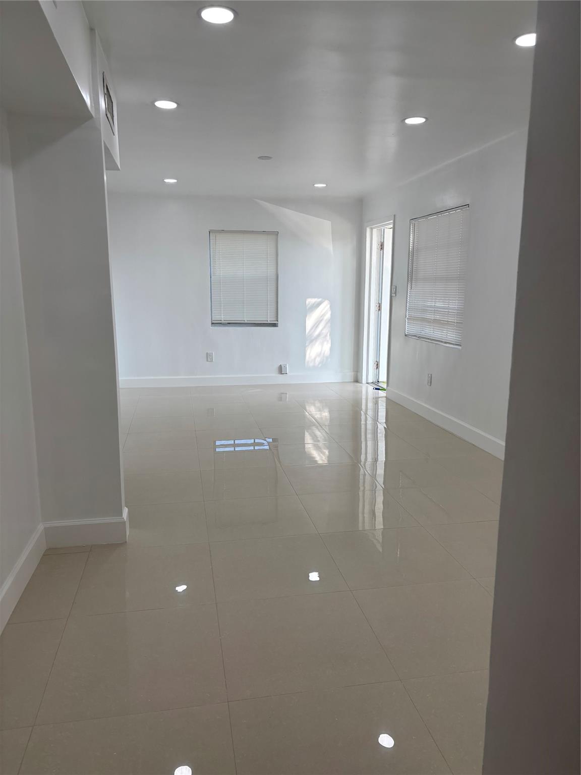 Hollywood Beach Heights S - Residential