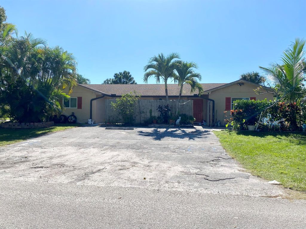 Photo of 4684 Northview Drive, Jupiter, FL 33458 (MLS # R10757810)