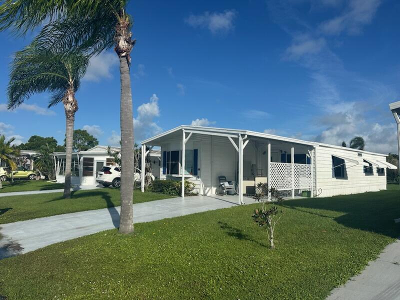 Spanish Lakes Riverfront - Residential