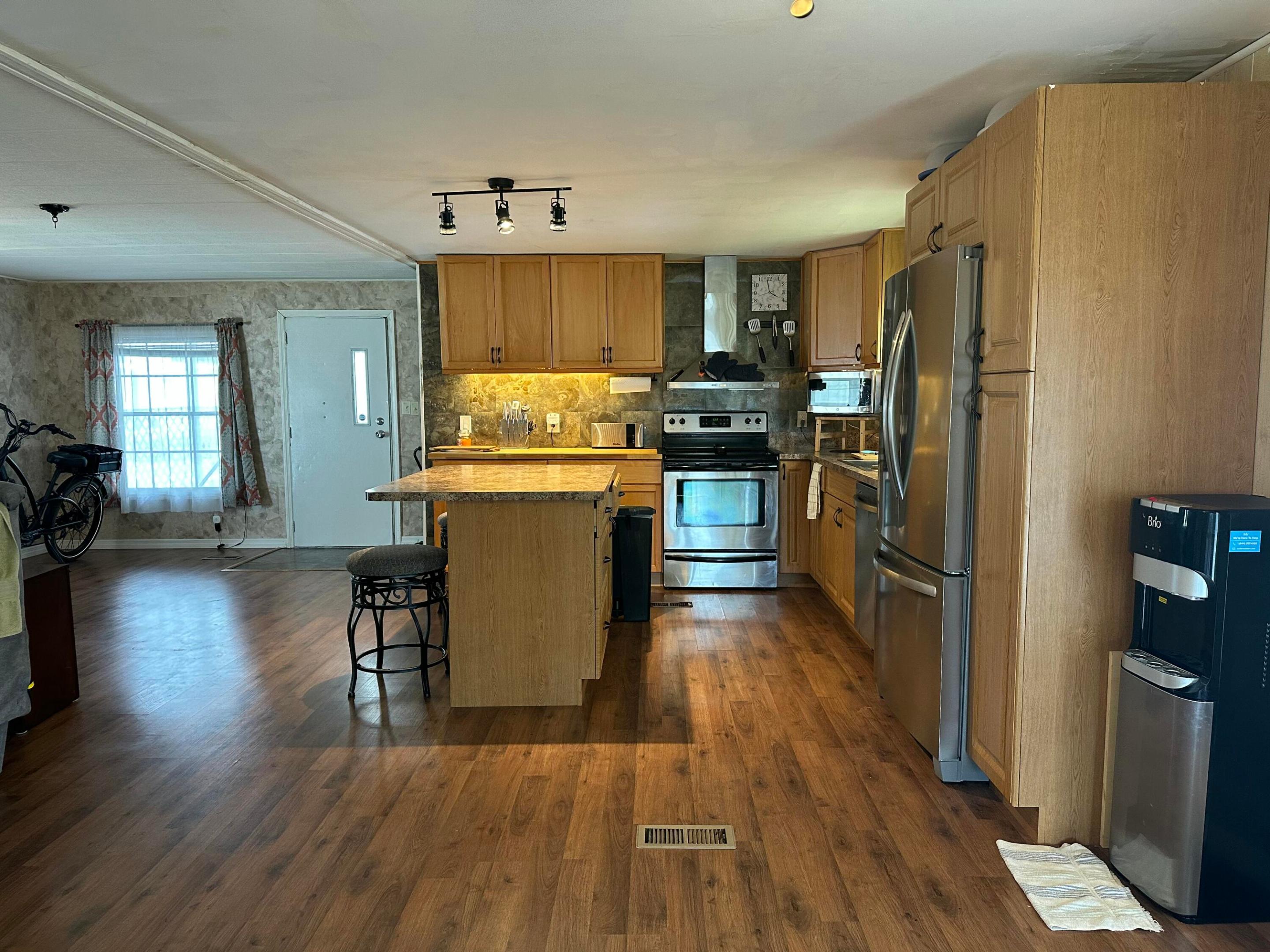 Spanish Lakes Riverfront - Residential