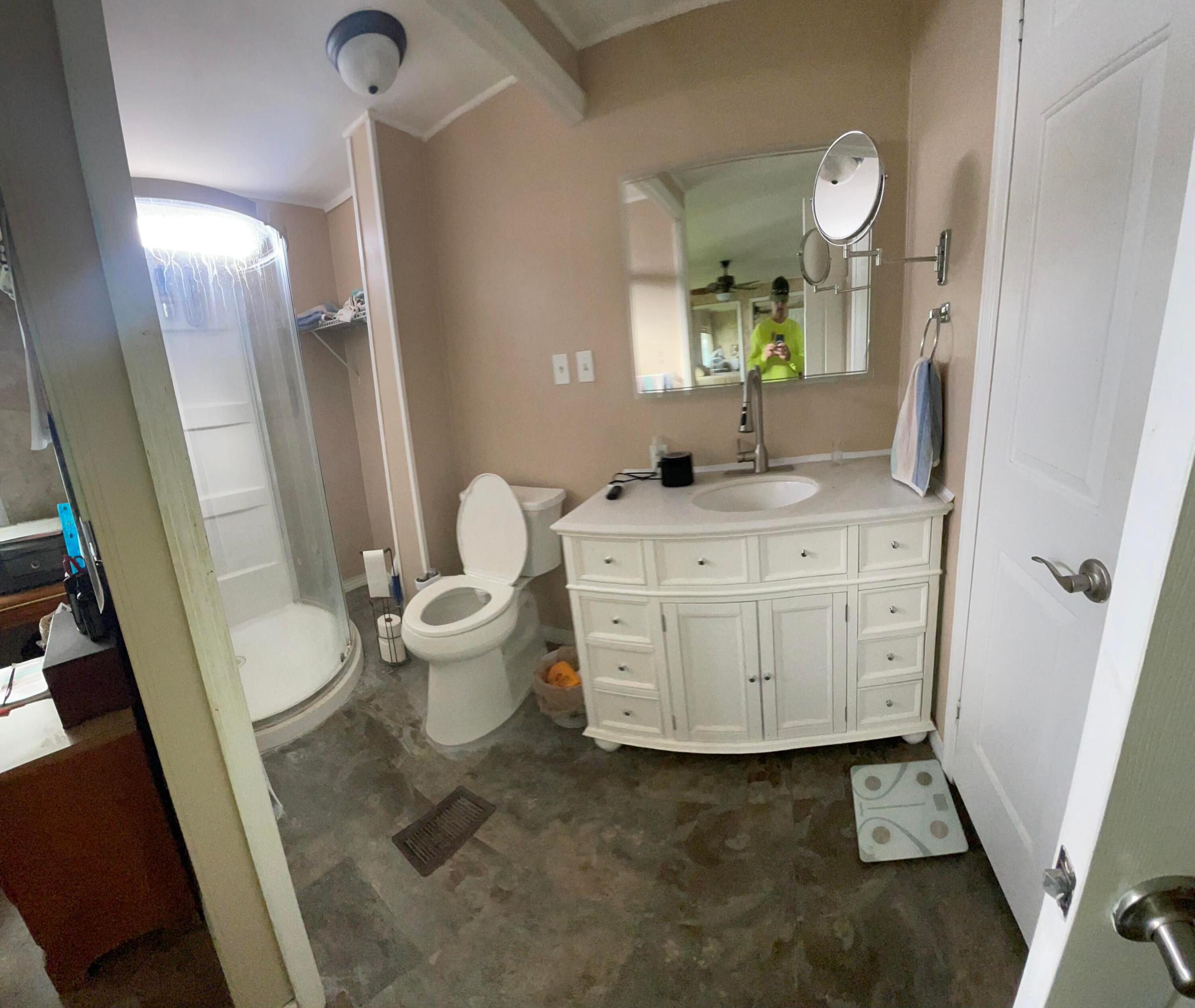 Spanish Lakes Riverfront - Residential