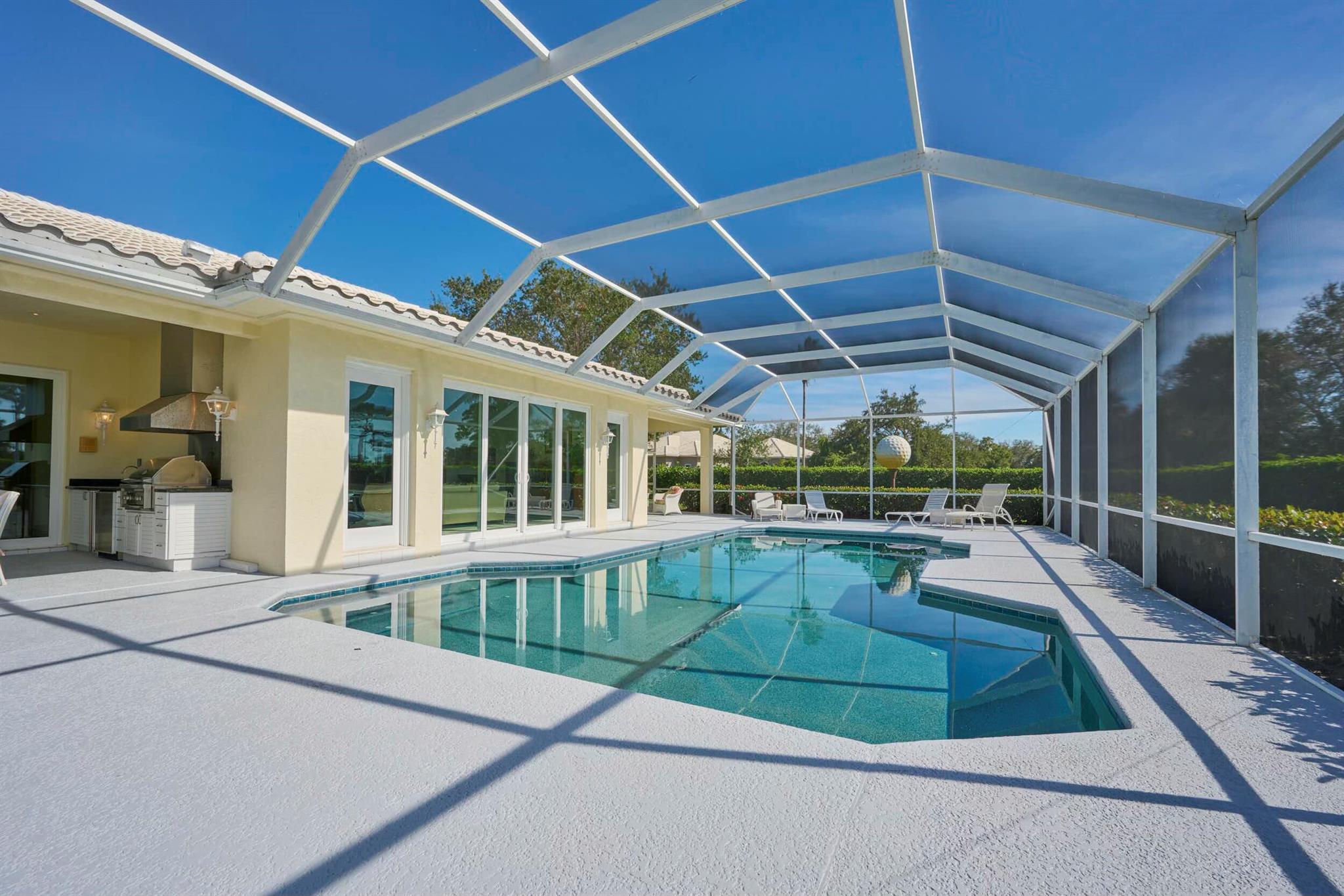 MONTE CARLO COUNTRY CLUB - Residential