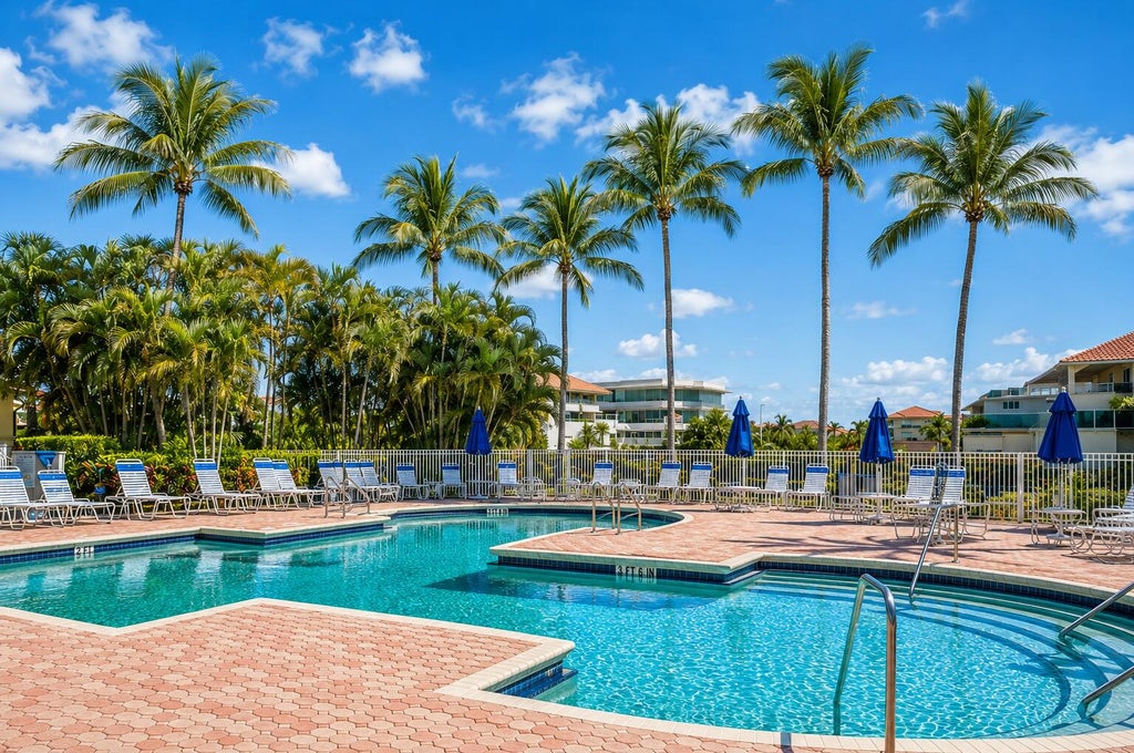 Photo of 6566 Via Regina #6566, Boca Raton, FL 33433 (MLS # B26048726)