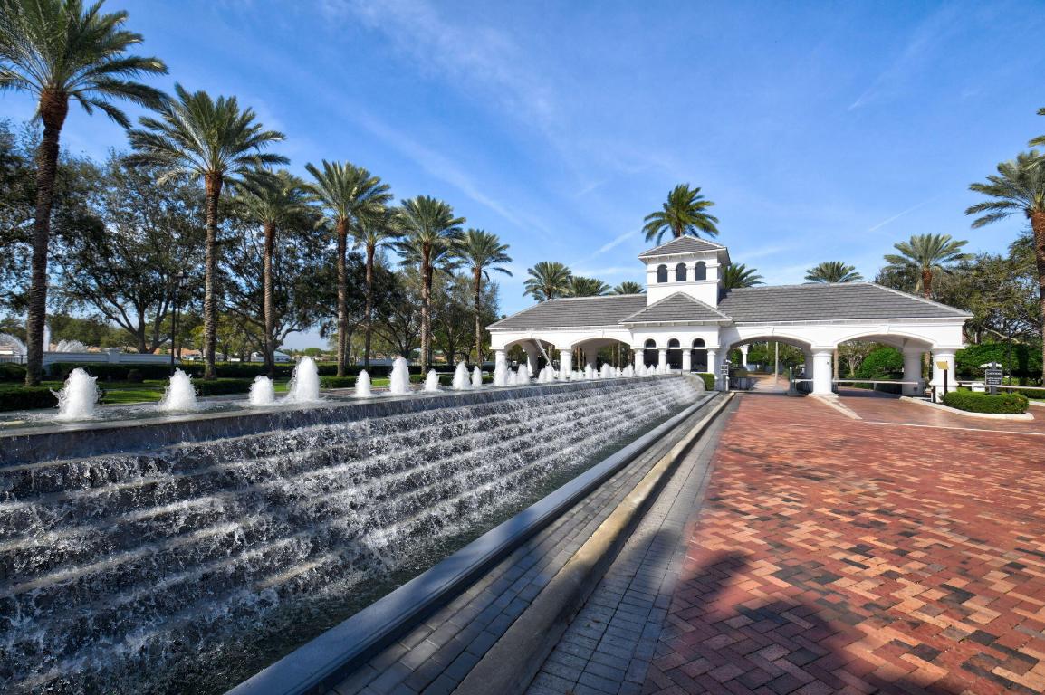 OAK RUN OF ARVIDA COUNTRY CLUB - Residential