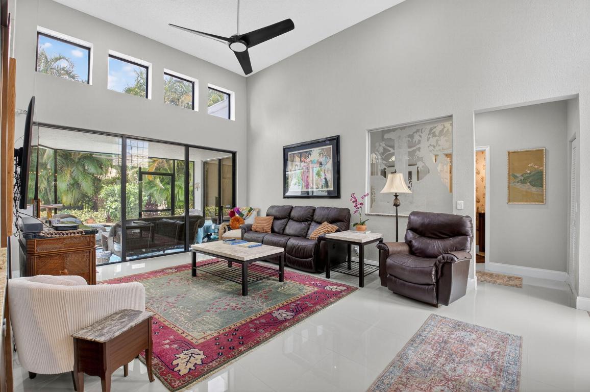 OAK RUN OF ARVIDA COUNTRY CLUB - Residential