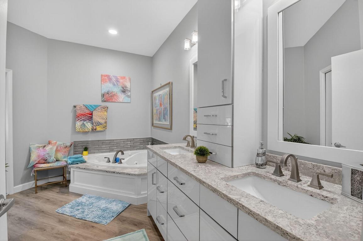 OAK RUN OF ARVIDA COUNTRY CLUB - Residential