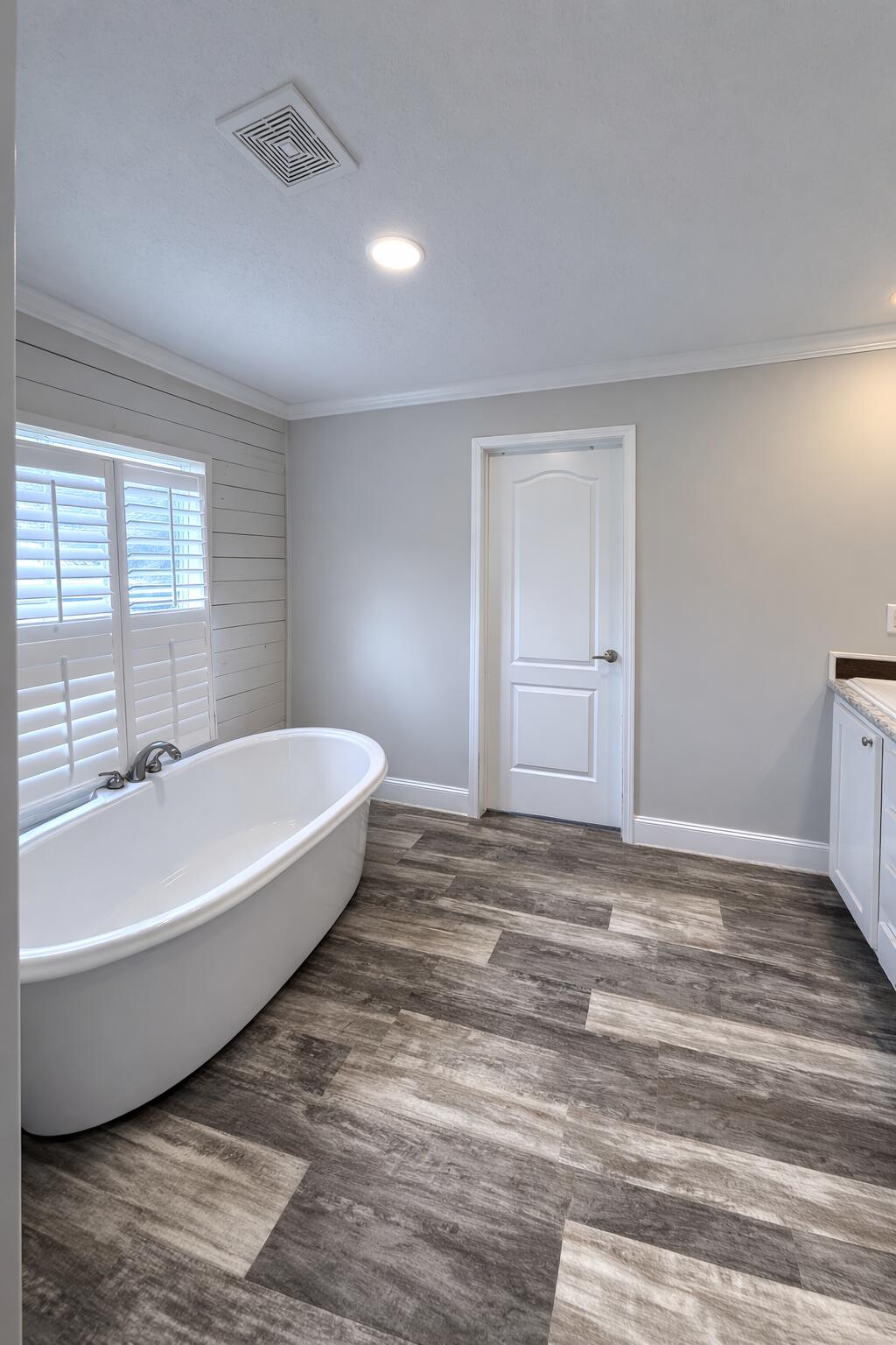 THE SOUTHERN COLONIZATION - Residential