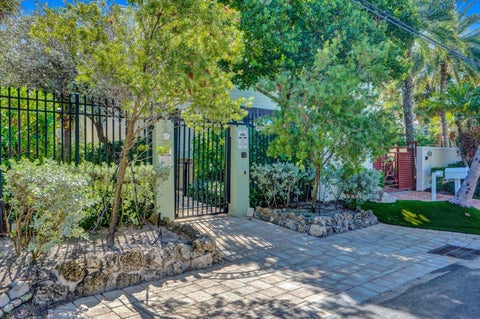 Tiny photo for 3207 DOVER Road, Pompano Beach, FL 33062 (MLS # B26086418)