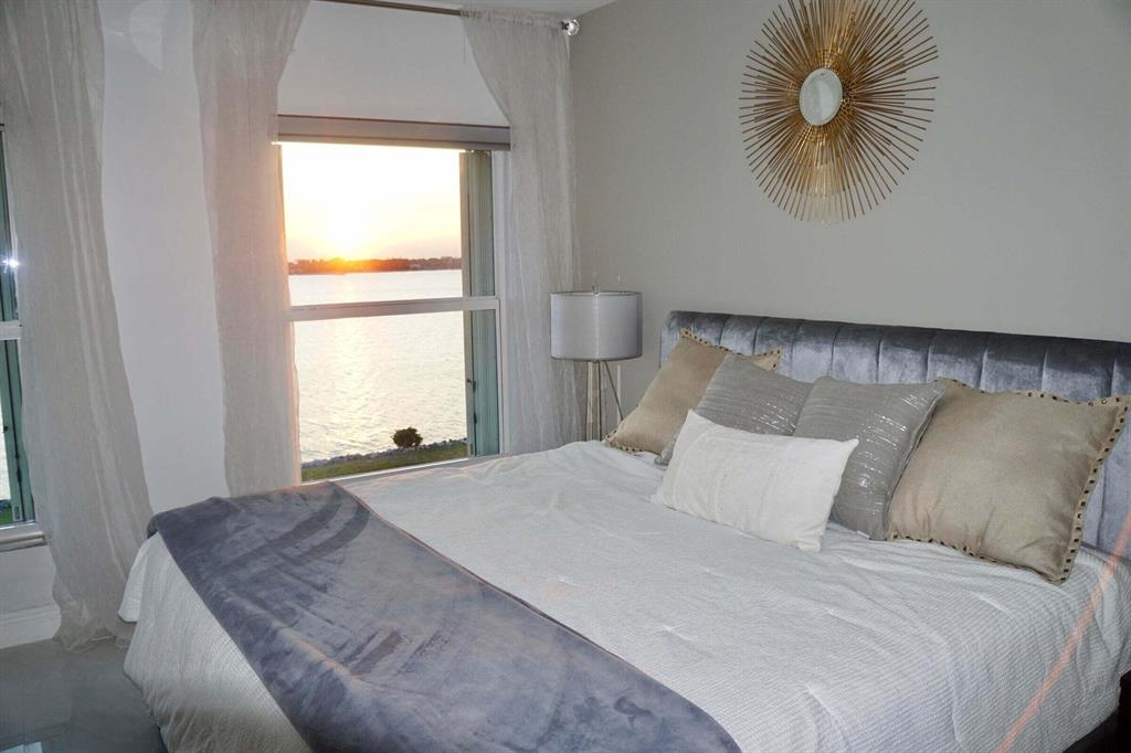 LA RENAISSANCE - Residential