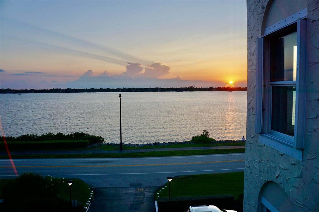 LA RENAISSANCE - Residential