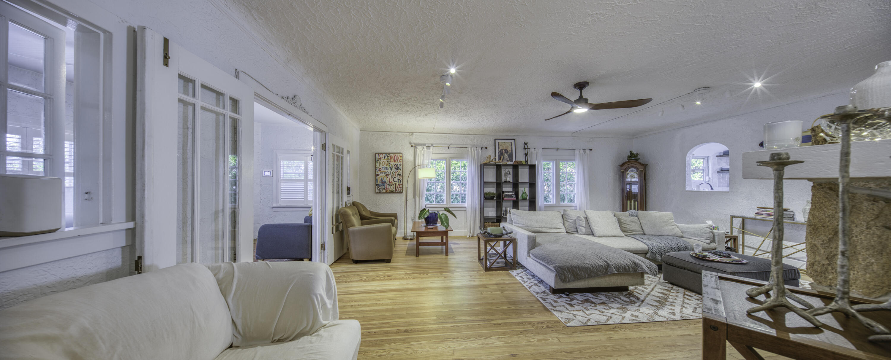 LAKE WORTH TOWN OF - Residential