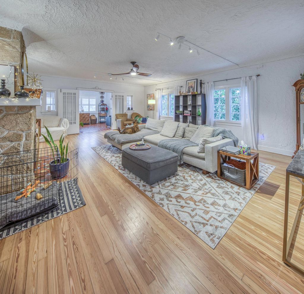 Photo of 626 N J Street, Lake Worth Beach, FL 33460 (MLS # R11165204)