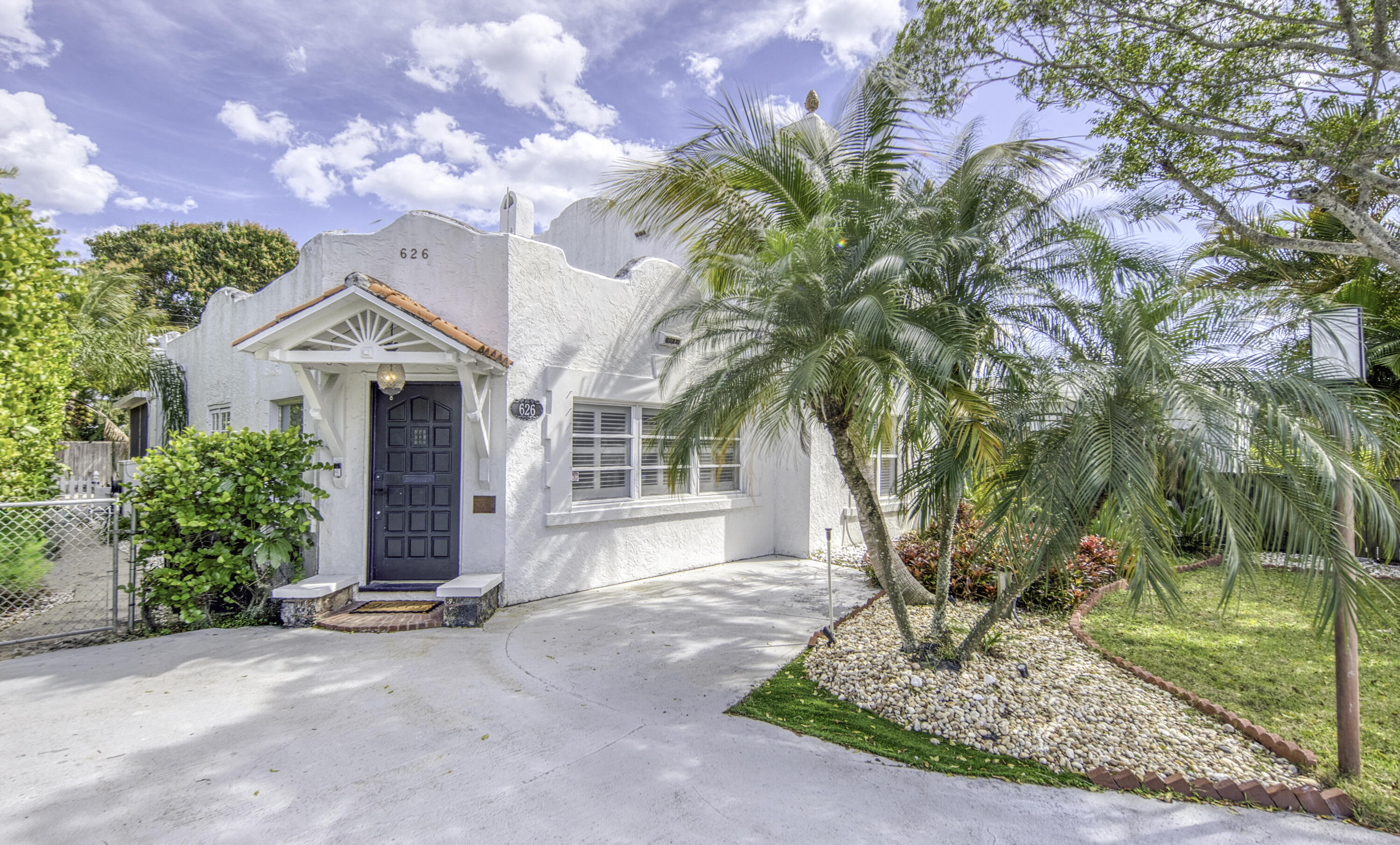 LAKE WORTH TOWN OF - Residential