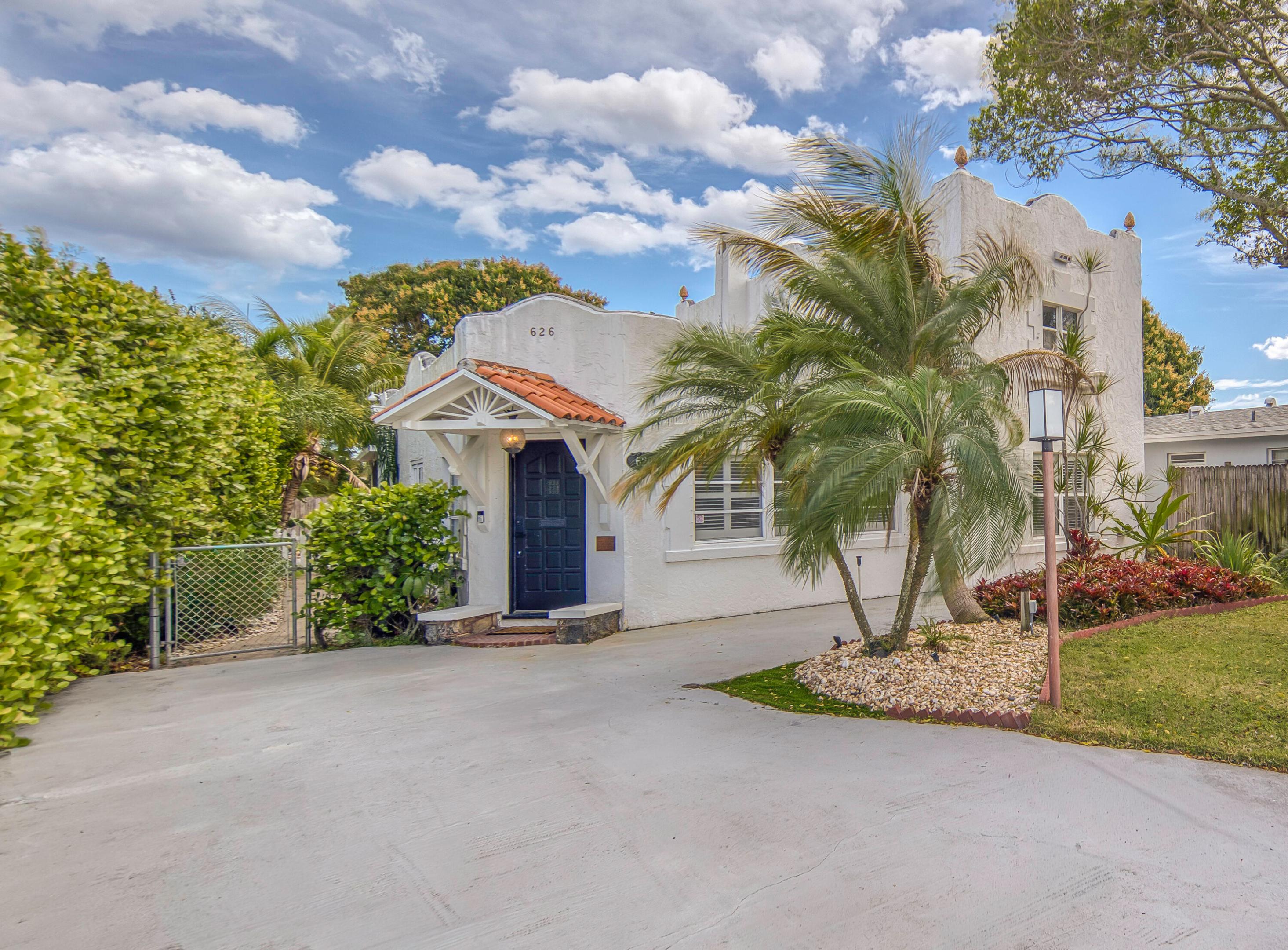 LAKE WORTH TOWN OF - Residential