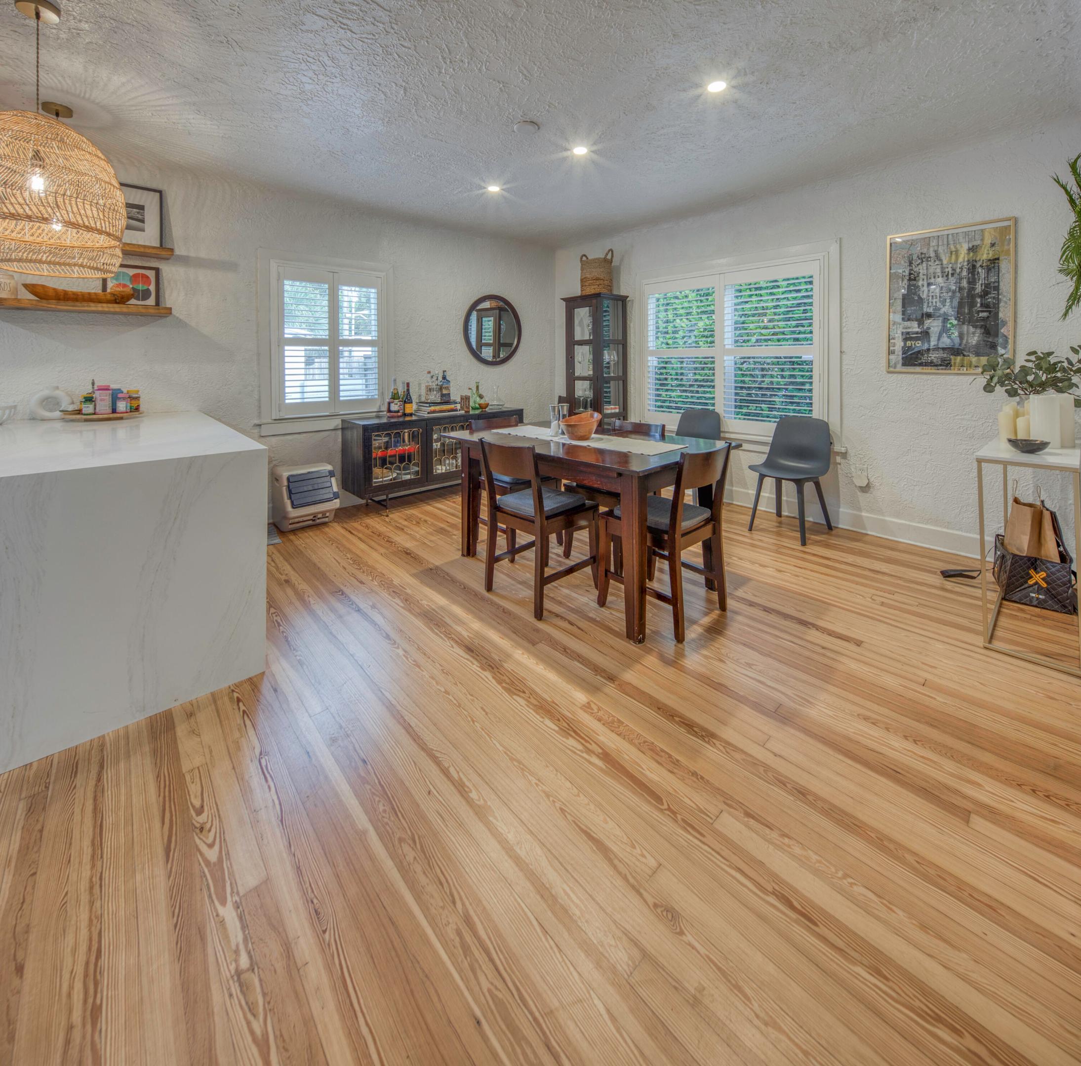 LAKE WORTH TOWN OF - Residential