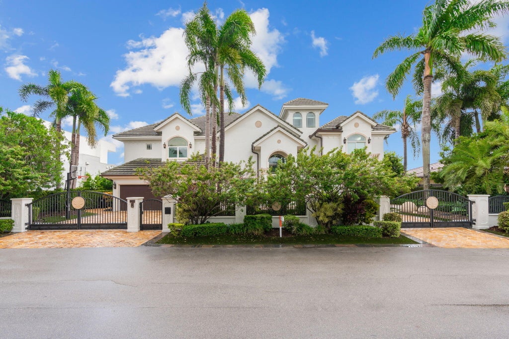 Photo of 2200 INTRACOASTAL Drive, Fort Lauderdale, FL 33305 (MLS # B26093846)