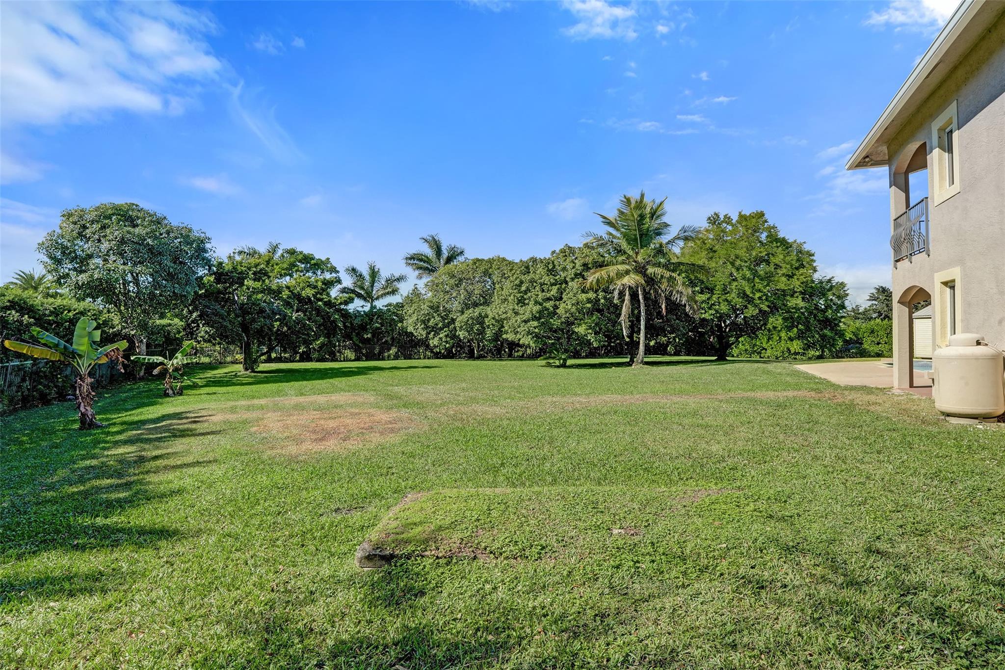 Majestic Groves - Residential