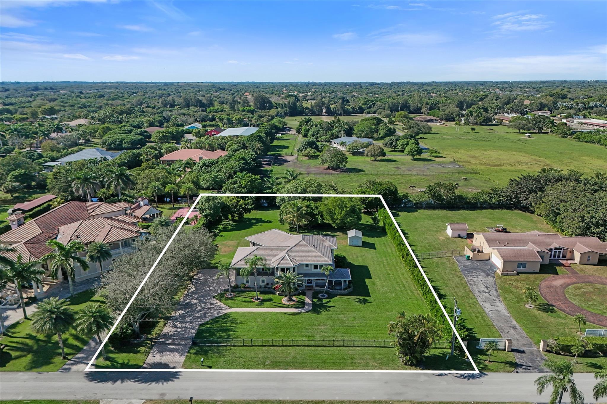 Majestic Groves - Residential