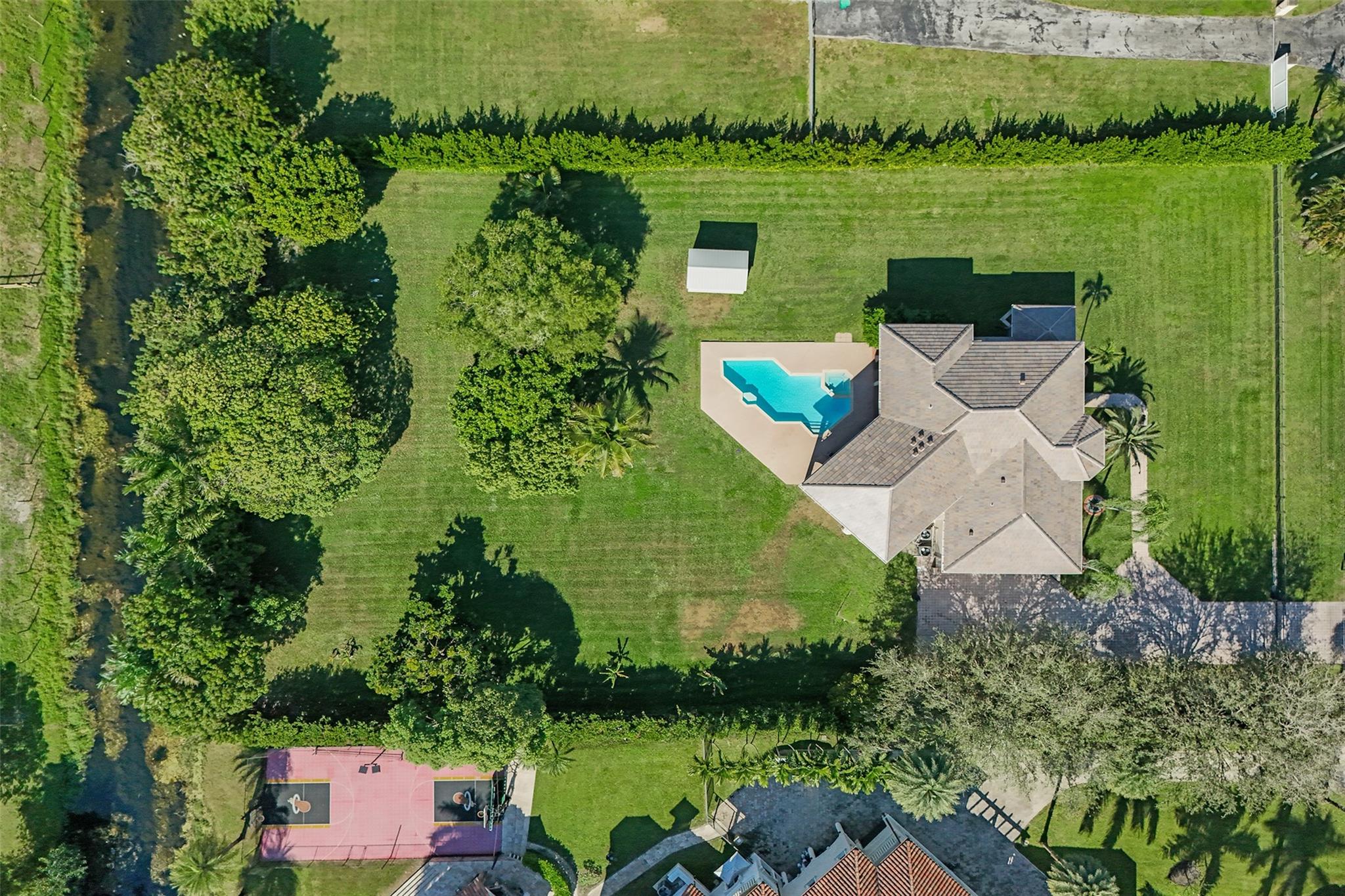 Majestic Groves - Residential