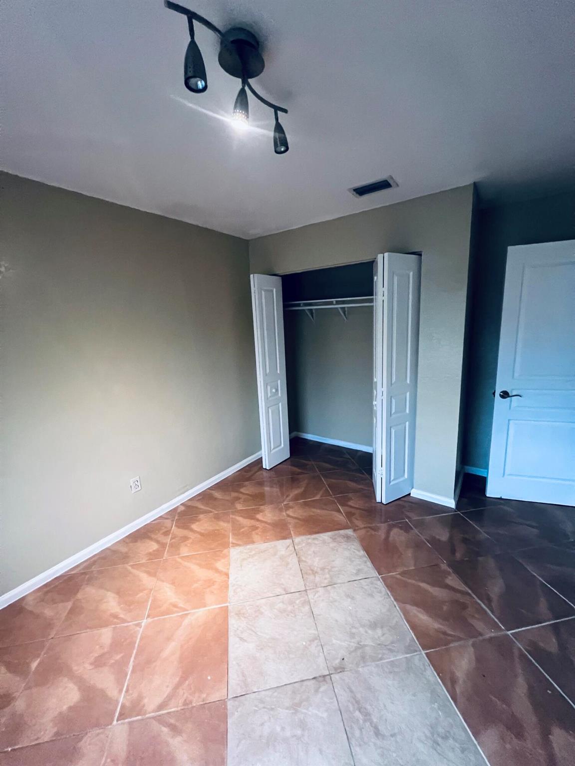 NAUTICA ISLES 4 - Residential