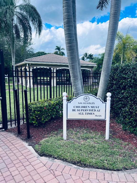 NAUTICA ISLES 4 - Residential