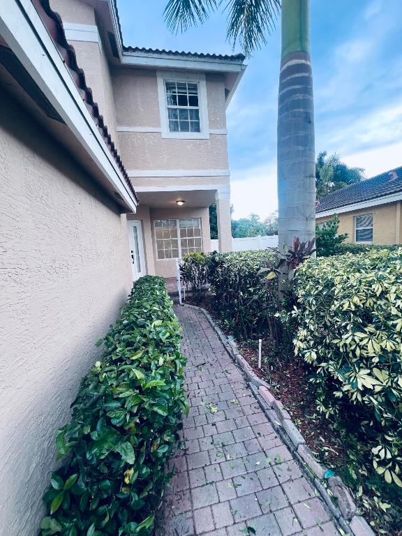 NAUTICA ISLES 4 - Residential